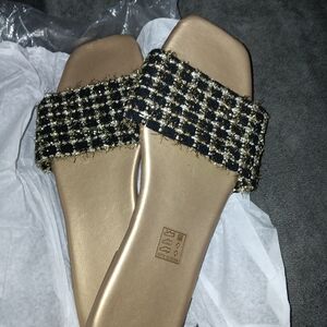 Womans sandals